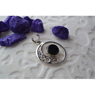 Colgante en Plata y Azabache redondo, con pequeña filigrana - Imagen 2