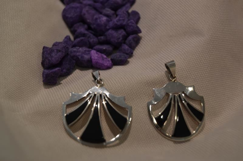 Colgante Plata y Azabache Colección Conchas del Peregrino - Imagen 2