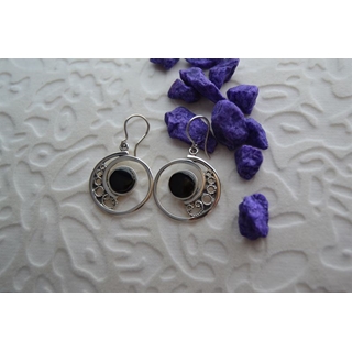 Pendiente en Plata yAzabache, redondo, con pequeña filigrana - Imagen 1