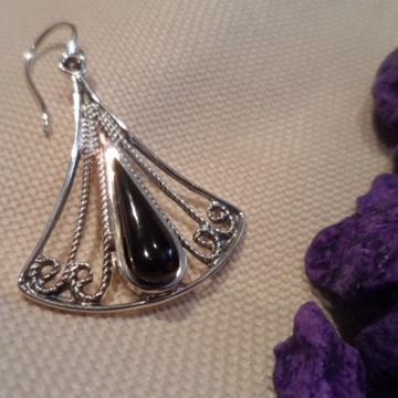 Pendiente Plata y Azabache, azabache en lágrima con cuatro racimos - Imagen 2