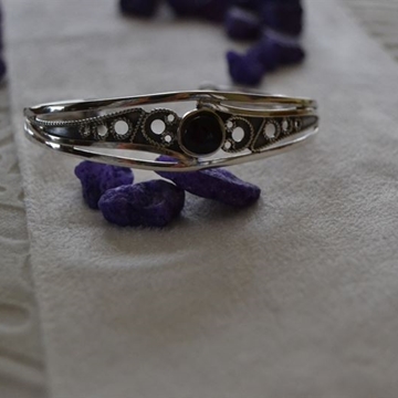 Pulsera en Plata y Azabache, colección Artemisa - Imagen 2