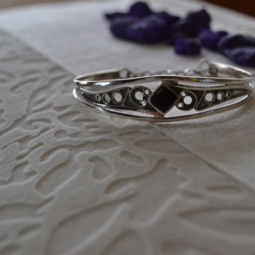 Pulsera en Plata y Azabache, colección Artemisa - Imagen 2