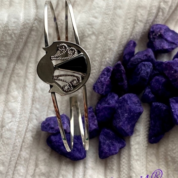 Pulsera Plata y Azabache, colección Conchas  del Peregrino - Imagen 1